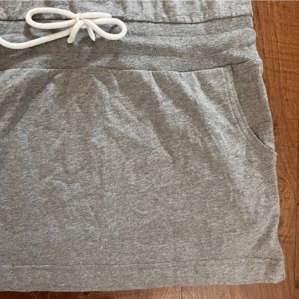 NWT Nike girl sweatshirt dress XL extra large gray pink white pockets dress